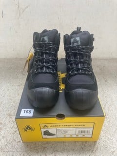 AMBLERS AS257 SAFETY BOOTS IN BLACK - UK SIZE 7: LOCATION - WH5