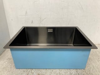 KORVO STAINLESS STEEL KITCHEN SINK - SIZE: 60 x 43 x 21.5 CM: LOCATION - H 13