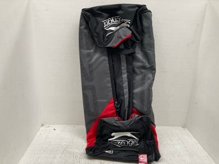 SLAZENGER ELITE CRICKET WHEELIE BAG IN BLACK/RED/WHITE: LOCATION - G6