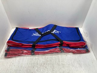 2 X SLAZENGER LARGE HOLDALLS IN BLUE & RED: LOCATION - G9