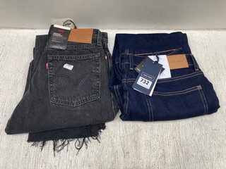 JACK WILLS SLIM JEAN IN INDIGO RINSE - UK SIZE: 32W REGULAR TO INCLUDE WEDGIE STRAIGHT JEAN IN BLACK - UK SIZE: 26: LOCATION - G 12