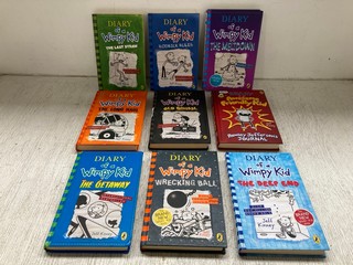 9 X DIARY OF A WIMPY KID BOOKS BY JEFF KINNEY TO INCLUDE THE GETAWAY: LOCATION - WH2