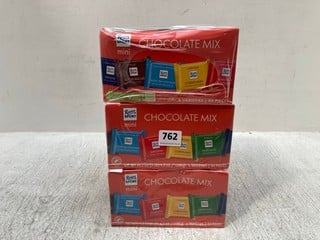 3 X BOXES OF RITTER SPORT CHOCOLATE MIXES TO INCLUDE CORNFLAKES FLAVOUR - BBE: 31/08/2024: LOCATION - G 14