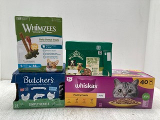 4 X BOXES OF PET FOOD ITEMS TO INCLUDE JAMES WELLBELOVED GRAIN FREE SENIOR DOG FOOD - BBE: 02/02/2026: LOCATION - F 16