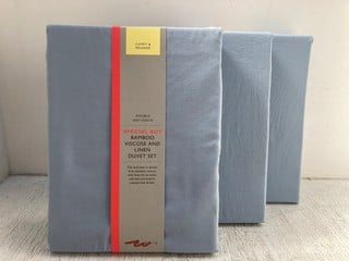 3 X JOHN LEWIS & PARTNERS BAMBOO VISCOSE AND LINEN DUVET SETS IN BLUE - SIZE: DOUBLE: LOCATION - F 11