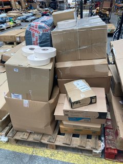 PALLET OF ASSORTED PACKAGING ITEMS TO INCLUDE WHITE SQUARE BIN LINERS: LOCATION - B5 (KERBSIDE PALLET DELIVERY)