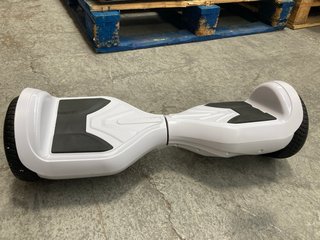 (COLLECTION ONLY) SMART BALANCE HOVERBOARD IN WHITE: LOCATION - AR2