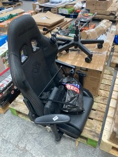 2 X ANDA GAMING CHAIRS IN BLACK: LOCATION - A8