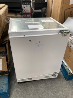 ELECTRIQ BUILT IN INTEGRATED FREEZER: LOCATION - B3