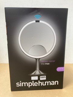 SIMPLE HUMAN SENSOR MIRROR TRIO MAX RRP £349.99: LOCATION - AR2