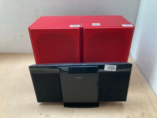 2 X ASSORTED ITEMS TO INCLUDE A PAIR OR RED SPEAKERS MODEL NUMBER 2110161/10198: LOCATION - AR4