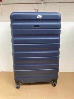 NAVY & BLACK HARDSHELL LARGE SHELL SUITCASE: LOCATION - A8T