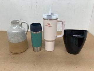 QTY OF ASSORTED ITEMS TO INCLUDE STANLEY PINK DRINKS CUP: LOCATION - A8T