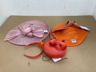 3 X ASSORTED WOMENS FASCINATORS TO INCLUDE THE NUCHE COLLECTION FASCINATOR IN ORANGE: LOCATION - A7T