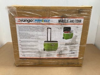 VANGO PINNACLE 30 LITRE WHEELIE COOL BOX: LOCATION - A7T