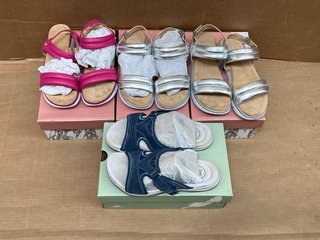 4 X ASSORTED FREE SPIRIT AND MODA IN PELLE WOMENS SHOES TO INCLUDE WICKFORD VELCRO STRAP MEMORY FOAM SANDALS IN NAVY/WHITE SIZE: 6: LOCATION - G14