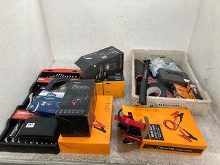 QTY OF ASSORTED TOOLS TO INCLUDE 4A SMART BATTERY CHARGER: LOCATION - E9