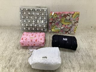 5 X SKINNY IP BAGS TO INCLUDE MIFFY BLOSSOM WASH BAG: LOCATION - E17