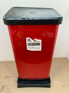 SMALL PLASTIC FOOT PEDAL BIN IN RED/BLACK: LOCATION - F16