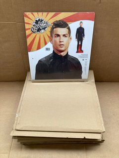 QTY OF CHRISTIANO RONALDO CARDBOARD CUT OUTS: LOCATION - F3