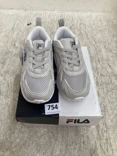 FILA CHILDRENS HEROIC MESH SPORTS TRAINERS IN GREY SIZE: 9: LOCATION - G16