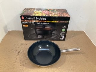 RUSSELL HOBBS GOOD TO GO MULTI COOKER TO INCLUDE SILIT NON STICK WOK PAN: LOCATION - G3