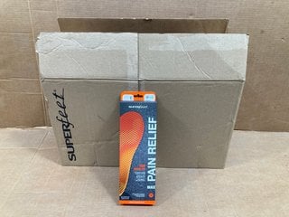 BOX OF ASSORTED SUPER FEET SPORT SHOE INSOLES IN VARIOUS SIZES: LOCATION - G7