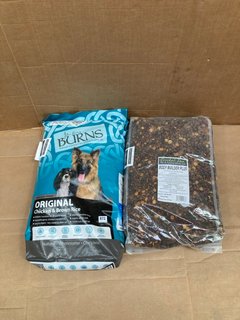 2 X ASSORTED PET FOOD ITEMS TO INCLUDE JOHN BURNS ORIGINAL CHICKEN AND BROWN RICE COMPLETE DRIED DOG FOOD PACK 12KG BB: 10/256: LOCATION - G7