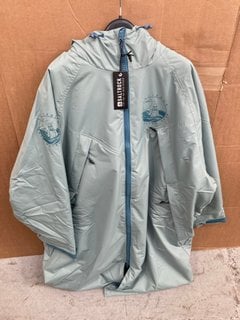 SALT ROCK FOUR SEASONS ROBE IN COLD GREEN SIZE: S RRP - £130: LOCATION - G10