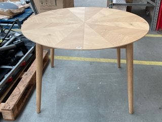 JOHN LEWIS & PARTNERS ROUND EXTENDING DINING TABLE IN LIGHT OAK FINISH: LOCATION - B5