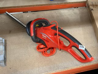 FLYMO EASICUT 610XT GARDEN ELECTRIC HEDGE TRIMMER TOOL (PLEASE NOTE: 18+YEARS ONLY. ID MAY BE REQUIRED): LOCATION - BR12