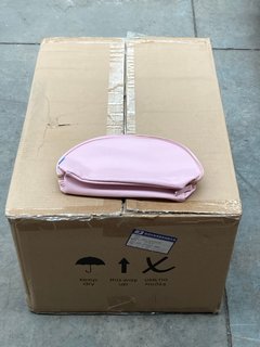 LARGE QTY OF SCHOLL MAKE UP STYLE BAGS IN BLUSH PINK: LOCATION - BR10