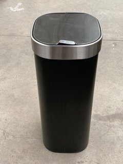 JOHN LEWIS & PARTNERS 40 LITRE TOUCH TOP BIN IN BLACK: LOCATION - CT8