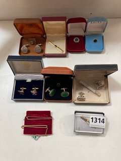 ASSORTED CASED VINTAGE CUFFLINKS AND TIE PINS ETC: LOCATION - CR