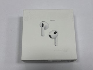 APPLE AIRPODS (3RD GENERATION) WIRELESS EARPHONES (ORIGINAL RRP - £169) IN WHITE: MODEL NO A2564 A2565 A2897 (WITH BOX & CHARGER CABLE) [JPTM121993]. THIS PRODUCT IS FULLY FUNCTIONAL AND IS PART OF O