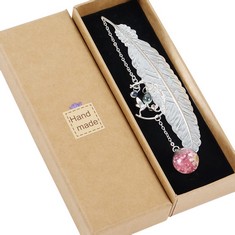 QUANTITY OF ASSORTED ITEMS TO INCLUDE METAL FEATHER BOOKMARK WITH 3D HUMMINGBIRD AND AND GLASS BEADS PENDANT, HANDMADE VINTAGE BOOKMARK WITH GIFT BOX, BOOKMARK GIFTS FOR WOMEN, KIDS, READERS, TEACHER