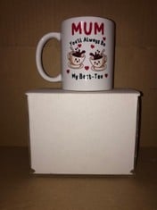 QUANTITY OF ASSORTED ITEMS TO INCLUDE MUM MY BEST TEA MUG RRP £357: LOCATION - D RACK