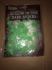 QUANTITY OF GLOW IN THE DARK SPIDERS RRP £264: LOCATION - D RACK