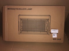 QUANTITY OF ASSORTED ITEMS TO INCLUDE MOSQUITO KILLER LAMP, 3200V FLY ZAPPER, ELECTRONIC INSECT AND FLY KILLER FOR HOME GARDEN YARD AND COMMERCIAL KITCHEN: LOCATION - D RACK