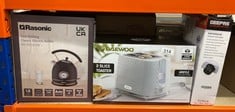 QUANTITY OF KITCHEN & APPLIANCES ITEMS TO INCLUDE DAEWOO SDA1781 ARGYLE COLLECTION, DEFROST, REHEAT AND BROWNING CONTROL TO USE AT YOUR CONVENIENCE, WHILE THE REMOVABLE CRUMB TRAY MAKES CLEANING QUIC