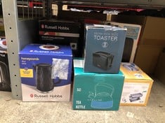 QUANTITY OF KITCHEN & APPLIANCES ITEMS TO INCLUDE RUSSELL HOBBS HONEYCOMB ELECTRIC 1.7L CORDLESS KETTLE (FAST BOIL 3KW, BLACK PREMIUM PLASTIC, MATT & HIGH GLOSS FINISH, REMOVABLE WASHABLE ANTI-SCALE