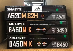 QUANTITY OF MOTHERBOARDS TO INCLUDE GIGABYTE A250M S2H: LOCATION - D