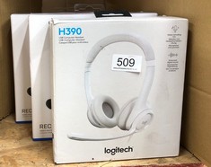 QUANTITY OF TECH & GAMING ITEMS TO INCLUDE LOGITECH H390 WIRED HEADSET FOR PC/LAPTOP, STEREO HEADPHONES WITH NOISE CANCELLING MICROPHONE, USB-A, IN-LINE CONTROLS, WORKS WITH CHROMEBOOK - OFF WHITE: L