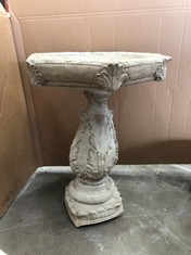 VINEYARD BIRD BATH - ADORNED WITH VINE LEAVES - COLLECTION ONLY - LOCATION FRONT FLOOR