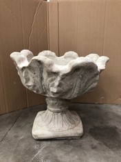 SMALL URN - LEAF DESIGN BASE - COLLECTION ONLY - LOCATION FRONT FLOOR