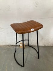 NKUKU NKUKU NARWANA RIBBED LEATHER STOOL SIZE LARGE IN AGED TAN / IRON - MODEL NO. NS1102 - RRP £225