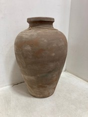 NKUKU AFFIT CLAY SMALL POT - MODEL NO. AP1001