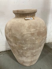 NKUKU AFFIT LARGE CLAY POT - MODEL NO. AP1002