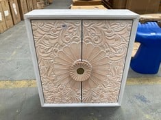 GULLIVER HANDCARVED WALL CABINET