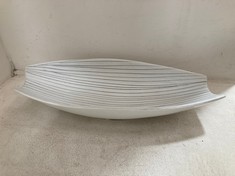 24 X STONE THE CROWS LONG OVAL DISH - WHITE - TOTAL RRP £480